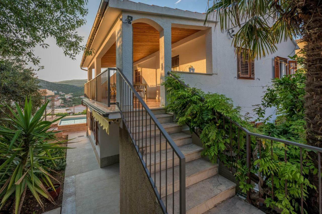 Villa Lahor With Private Pool *