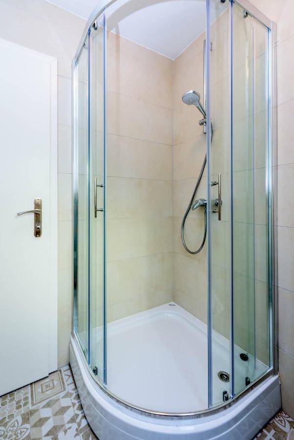 Lahor With Private Pool Villa *